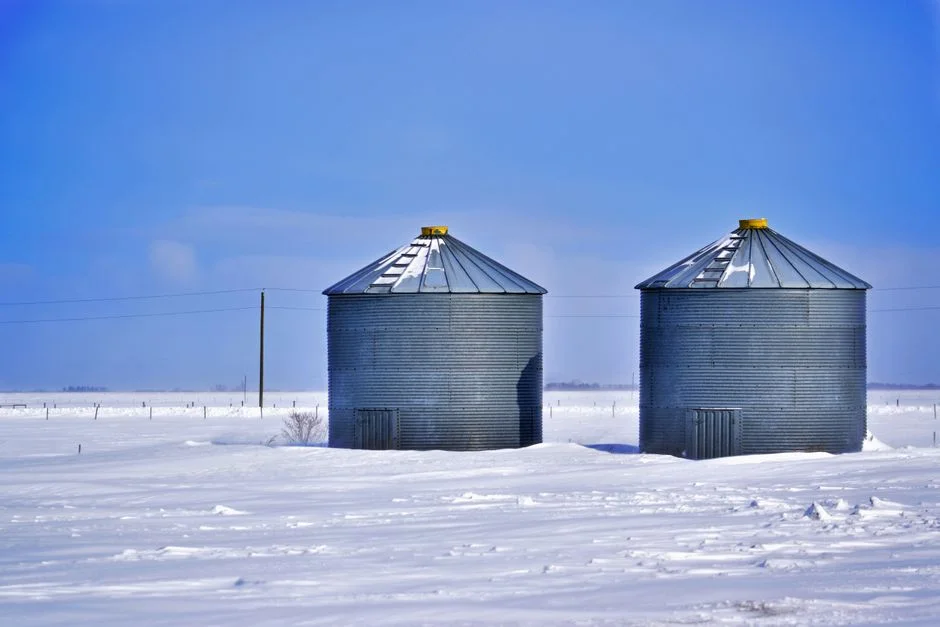 Cold Weather Installation: Grain Bin &amp; Dryer Builds in Winter